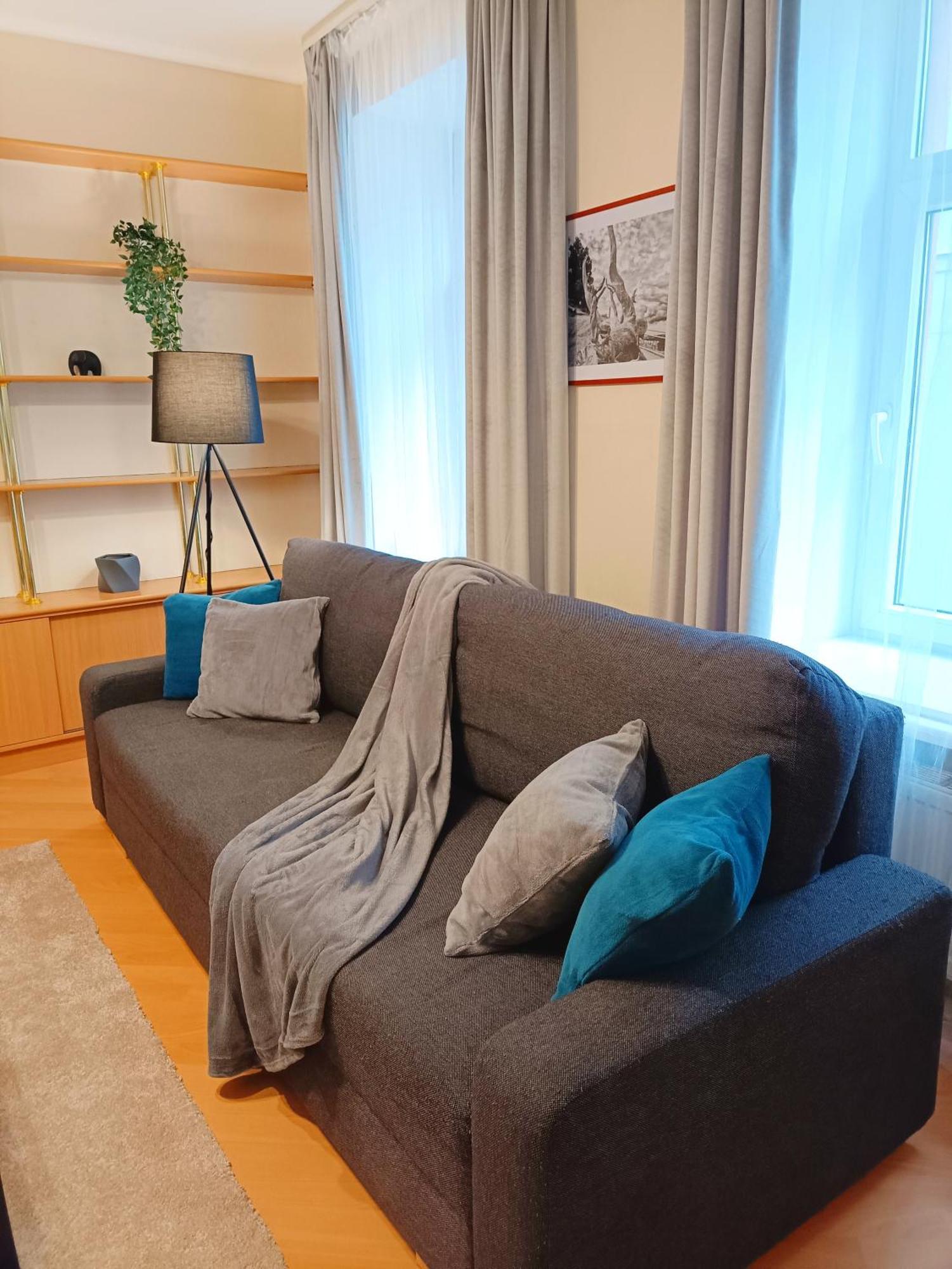 Two Bedroom Apartment In Old Town, Up To 6 Guests Riga Eksteriør billede